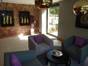 Concierge Shot 3- click for photo gallery